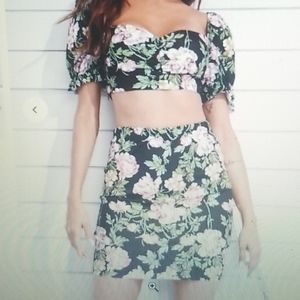 PUFF SLEEVE FLORAL PRINT CROP TOP & BODYCON SKIRT